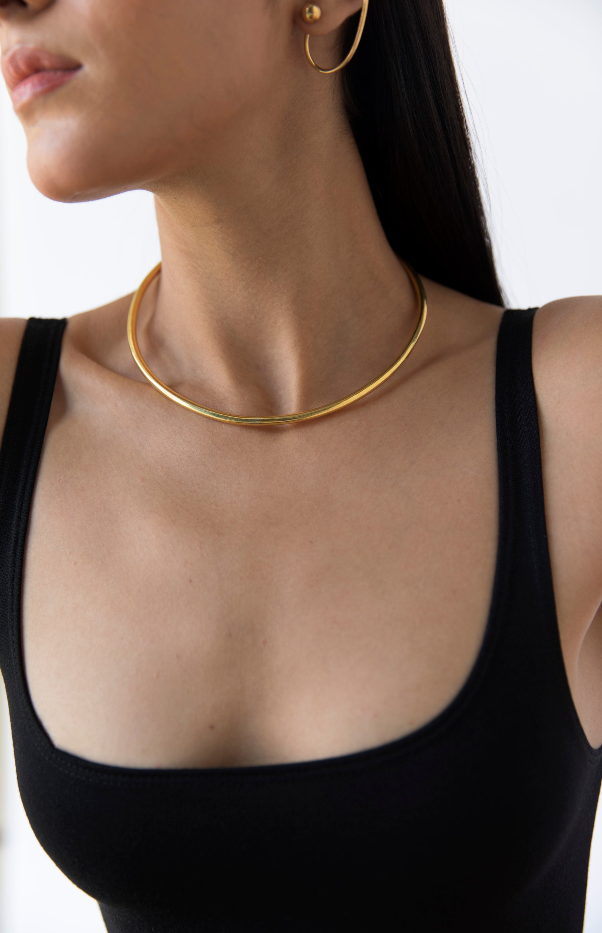 Plain gold choker necklace new arrivals